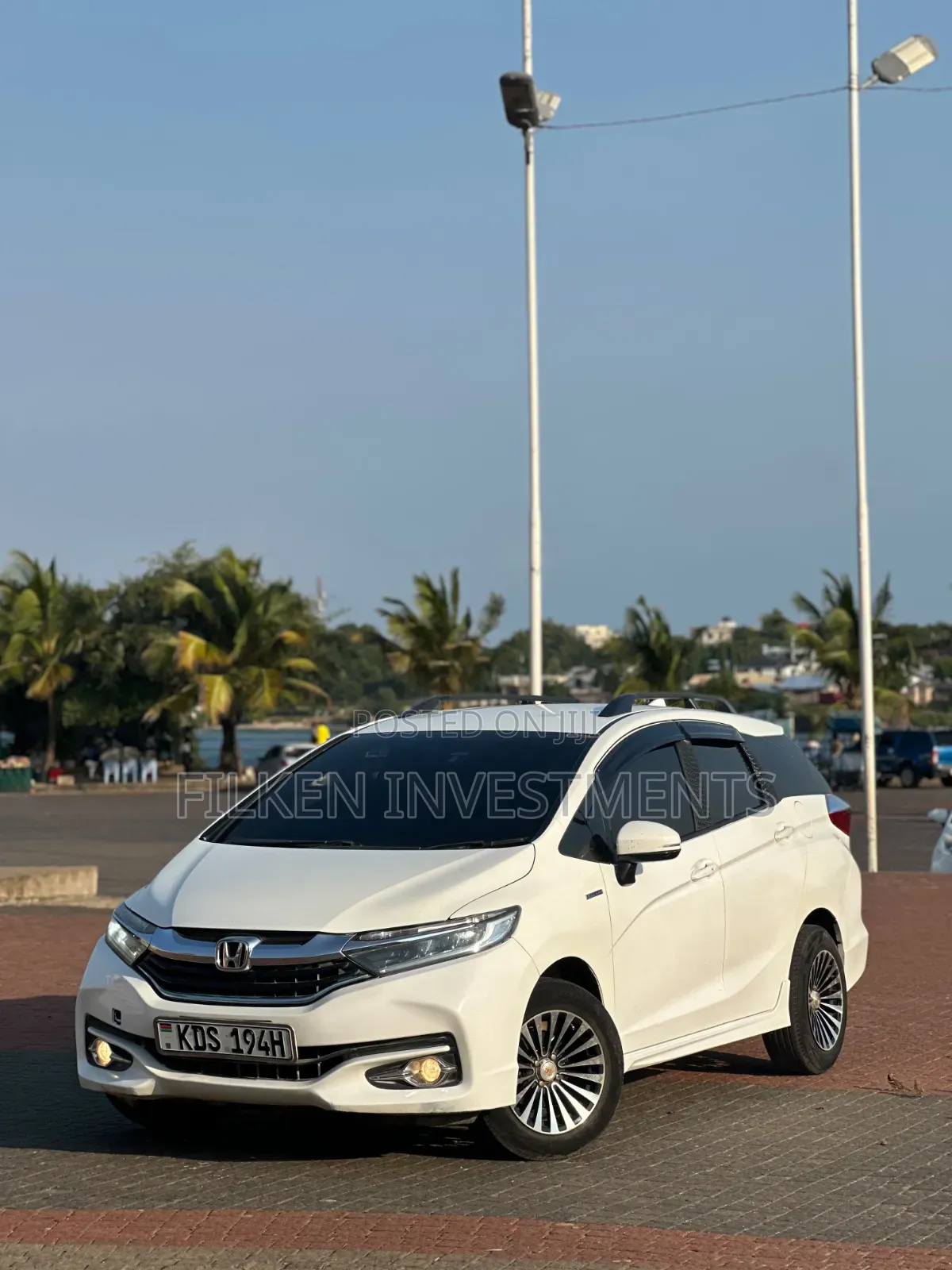 Honda Fit Shuttle 1.5 Hybrid 2WD 2017 White