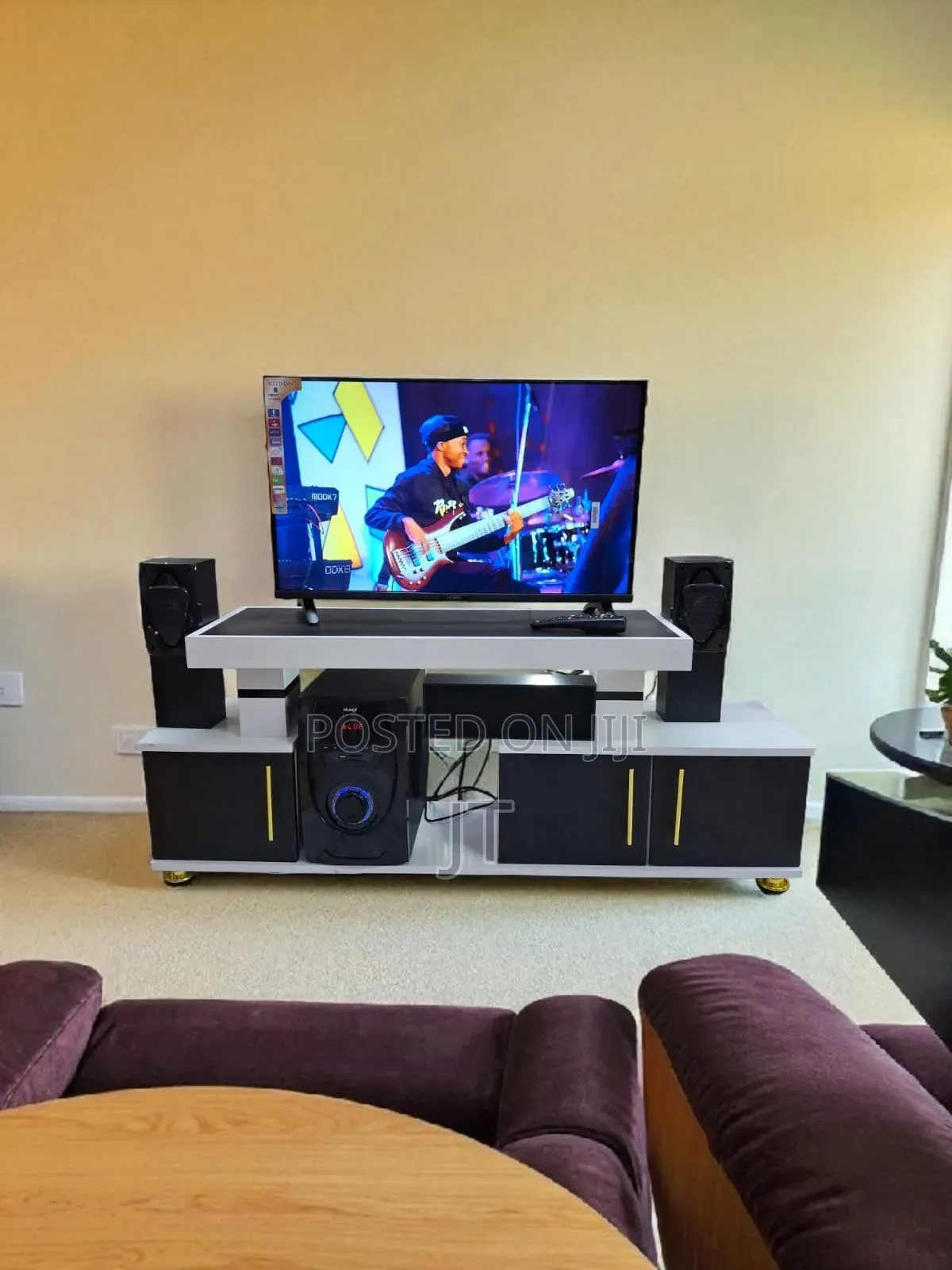 Istanbul 1 Modern TV Stand With LED Lights