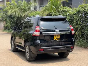 Toyota Land Cruiser Prado 2.8 2017 Black