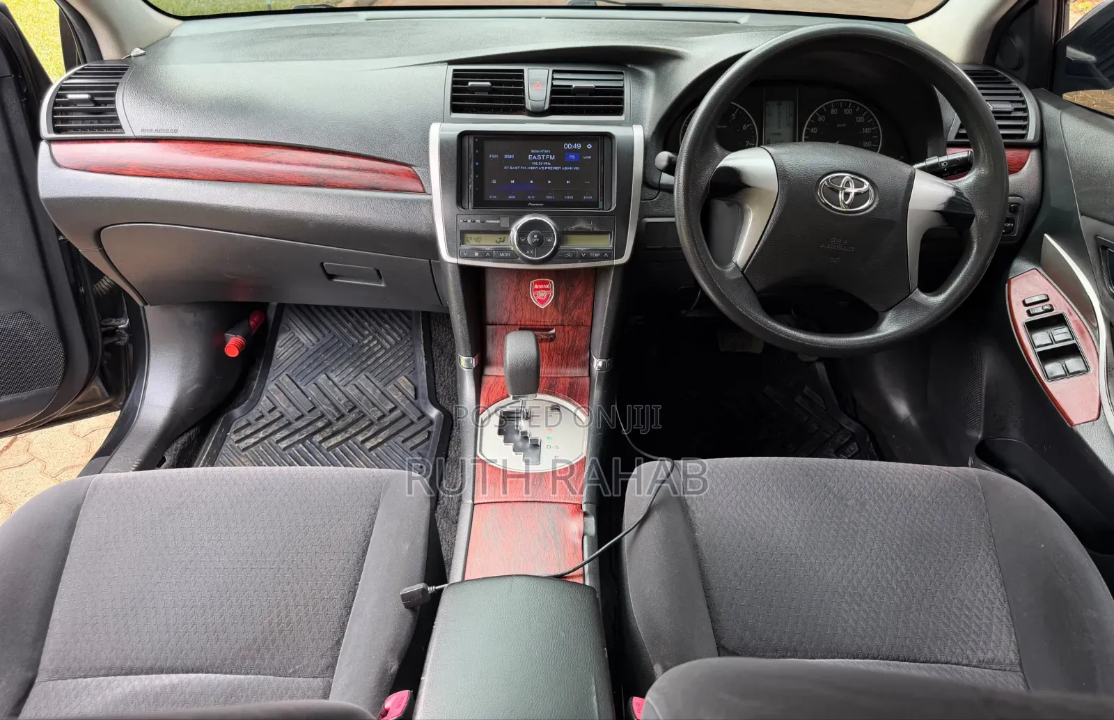 Toyota Premio 2010 Black