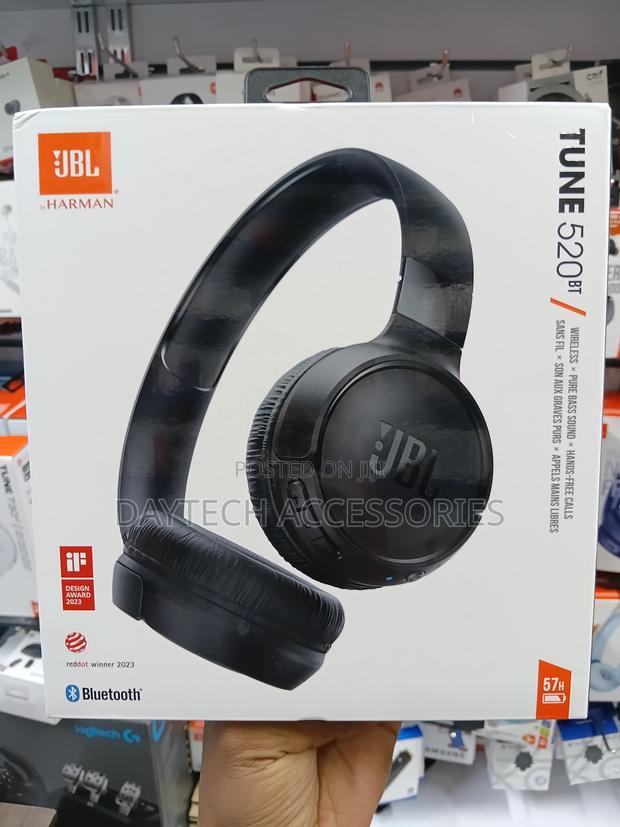 These Are JBL Tune 520BT Wireless on-Ear Headphones in Black.