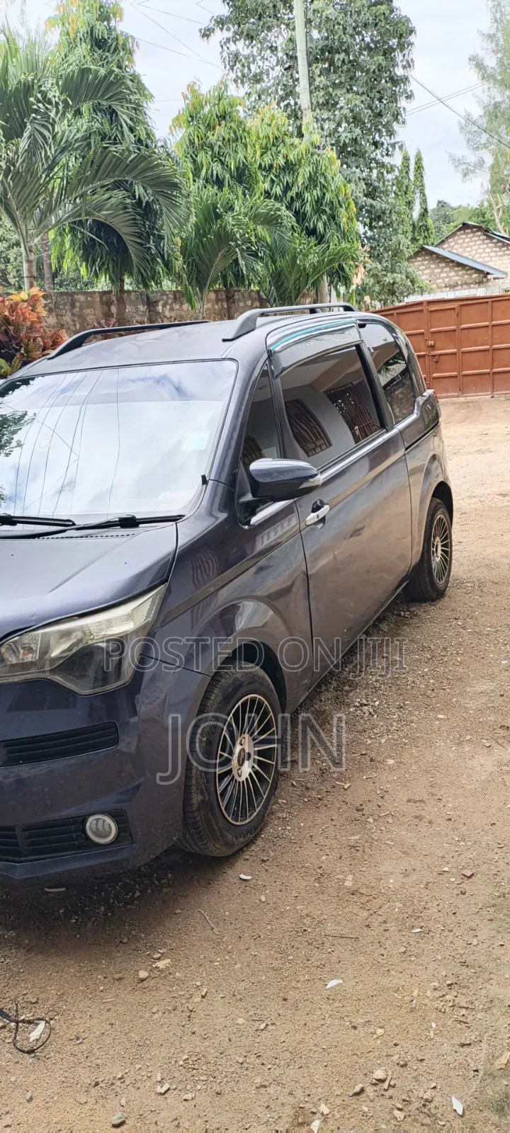 Toyota Spade 2015 Blue