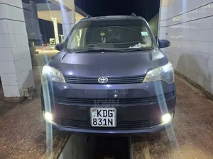 Toyota Spade 2015 Blue