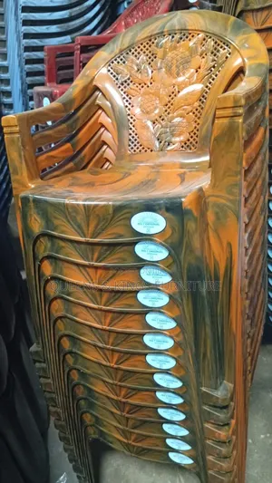 Heavy-Duty Plastic Chairs