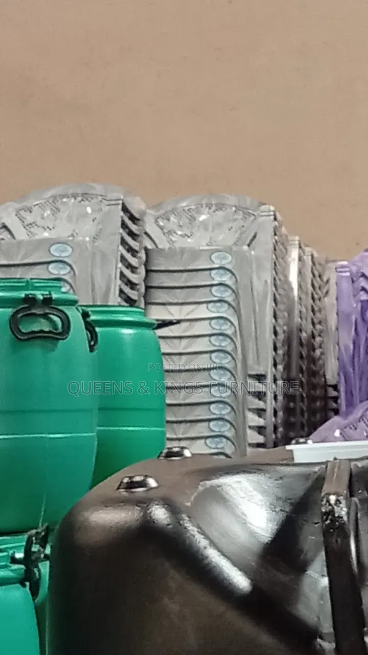 Heavy-Duty Plastic Chairs