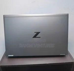 Laptop HP ZBook Firefly G8 16GB Intel Core i7 SSD 512GB