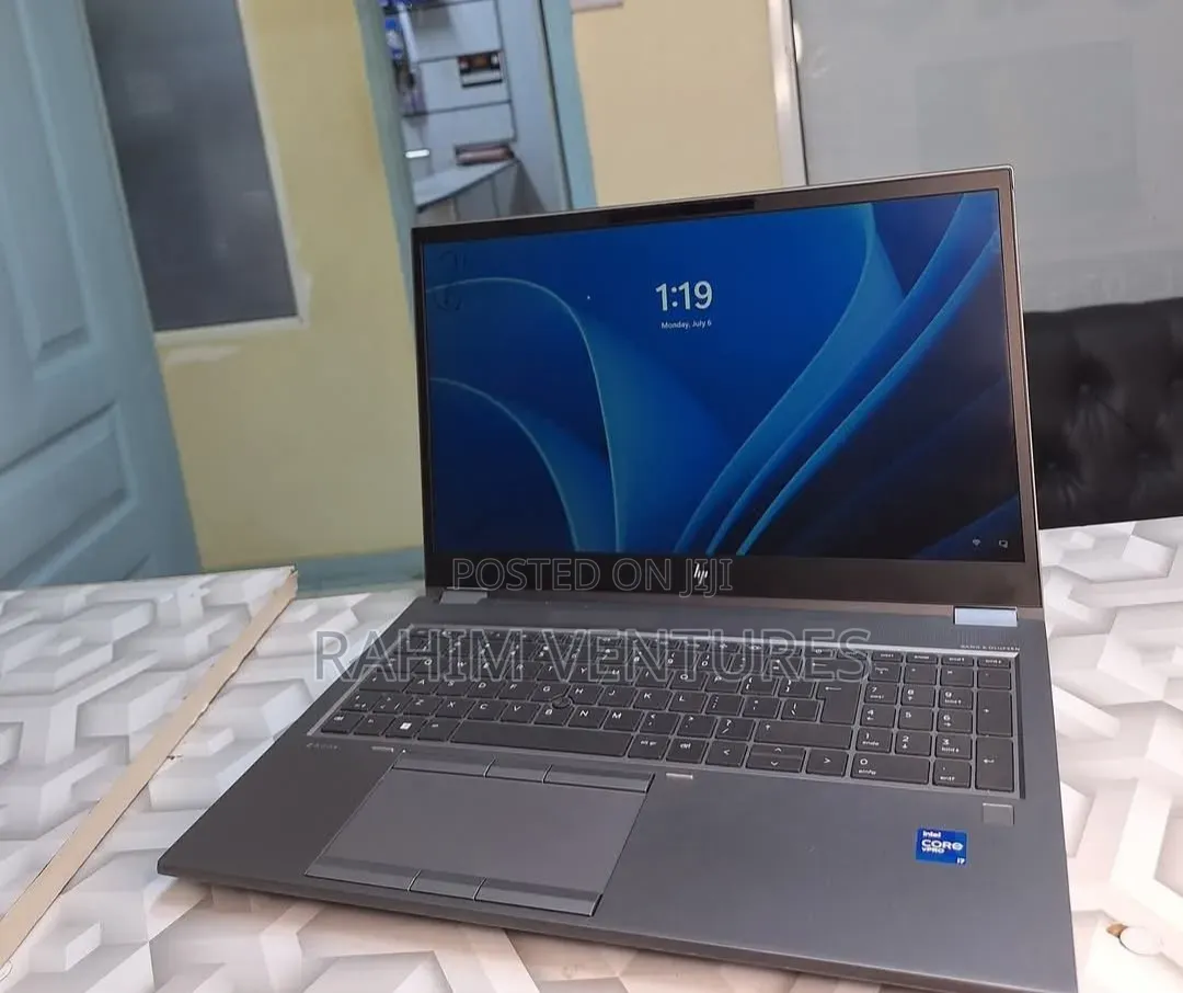 Laptop HP ZBook Firefly G8 16GB Intel Core i7 SSD 512GB