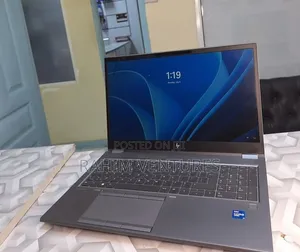 Laptop HP ZBook Firefly G8 16GB Intel Core i7 SSD 512GB