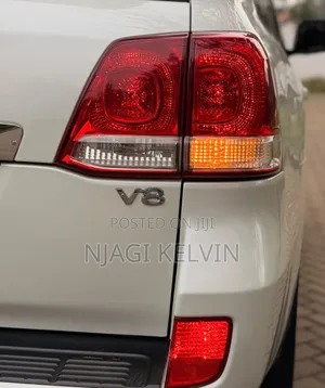 Toyota Land Cruiser 4.6 V8 ZX 2009 White