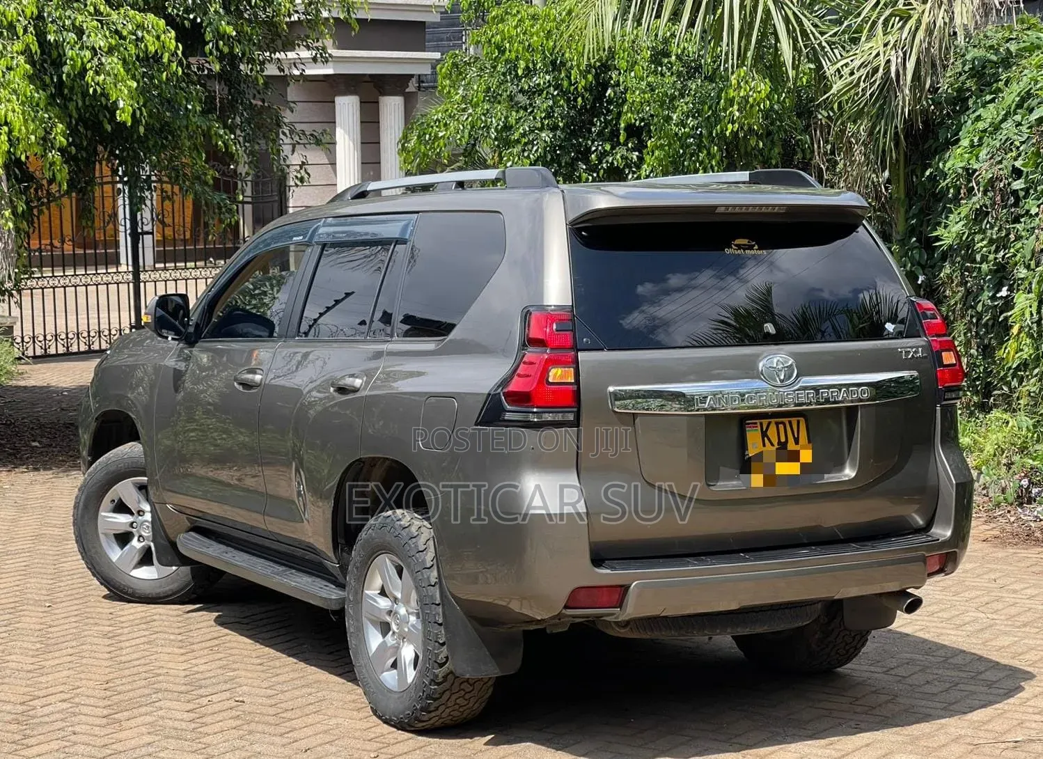 Toyota Land Cruiser Prado 2014 Gold