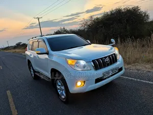 Toyota Land Cruiser Prado 2014 Pearl