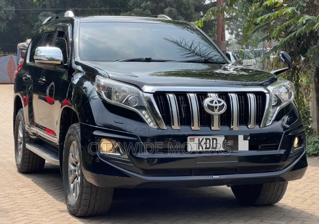 Toyota Land Cruiser Prado 2017 Black