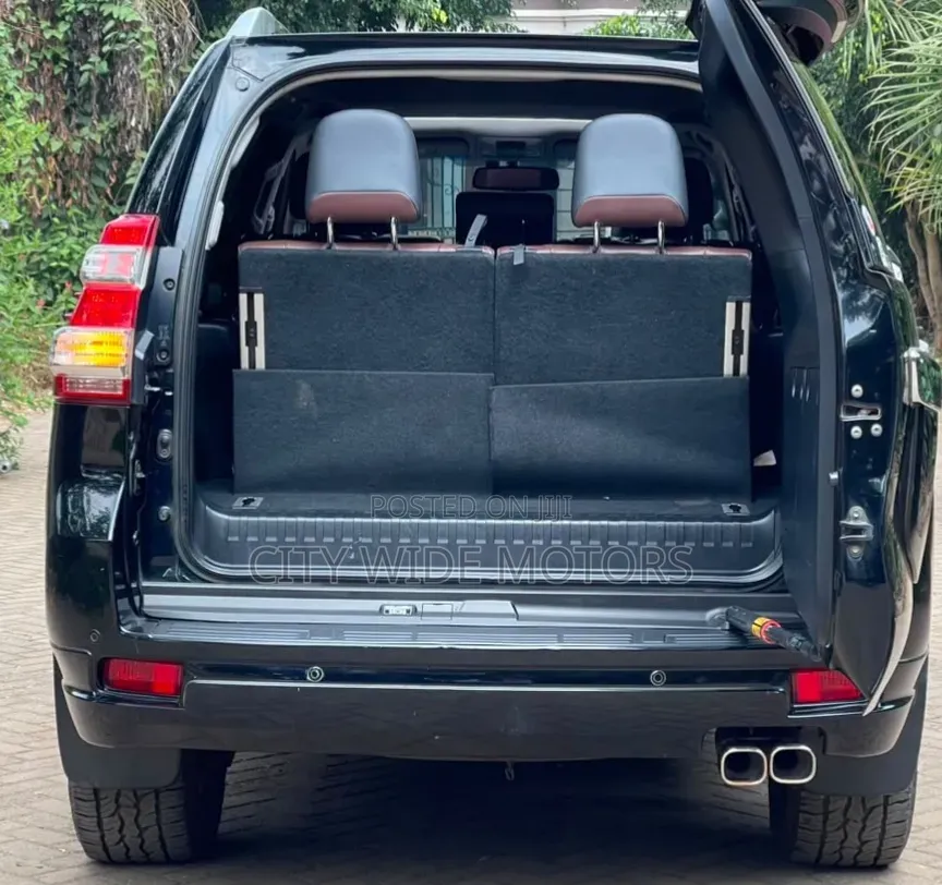 Toyota Land Cruiser Prado 2017 Black