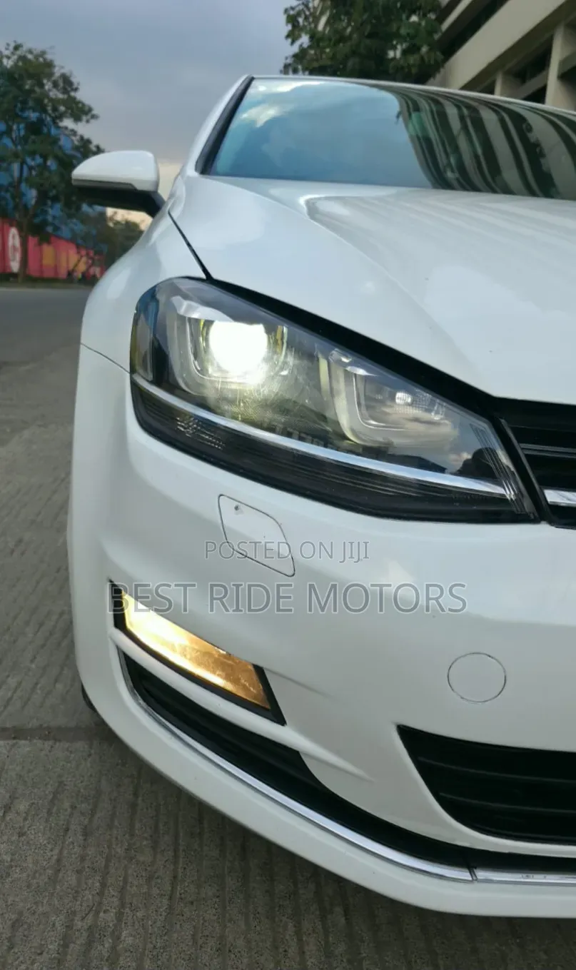 Volkswagen Golf 2015 White