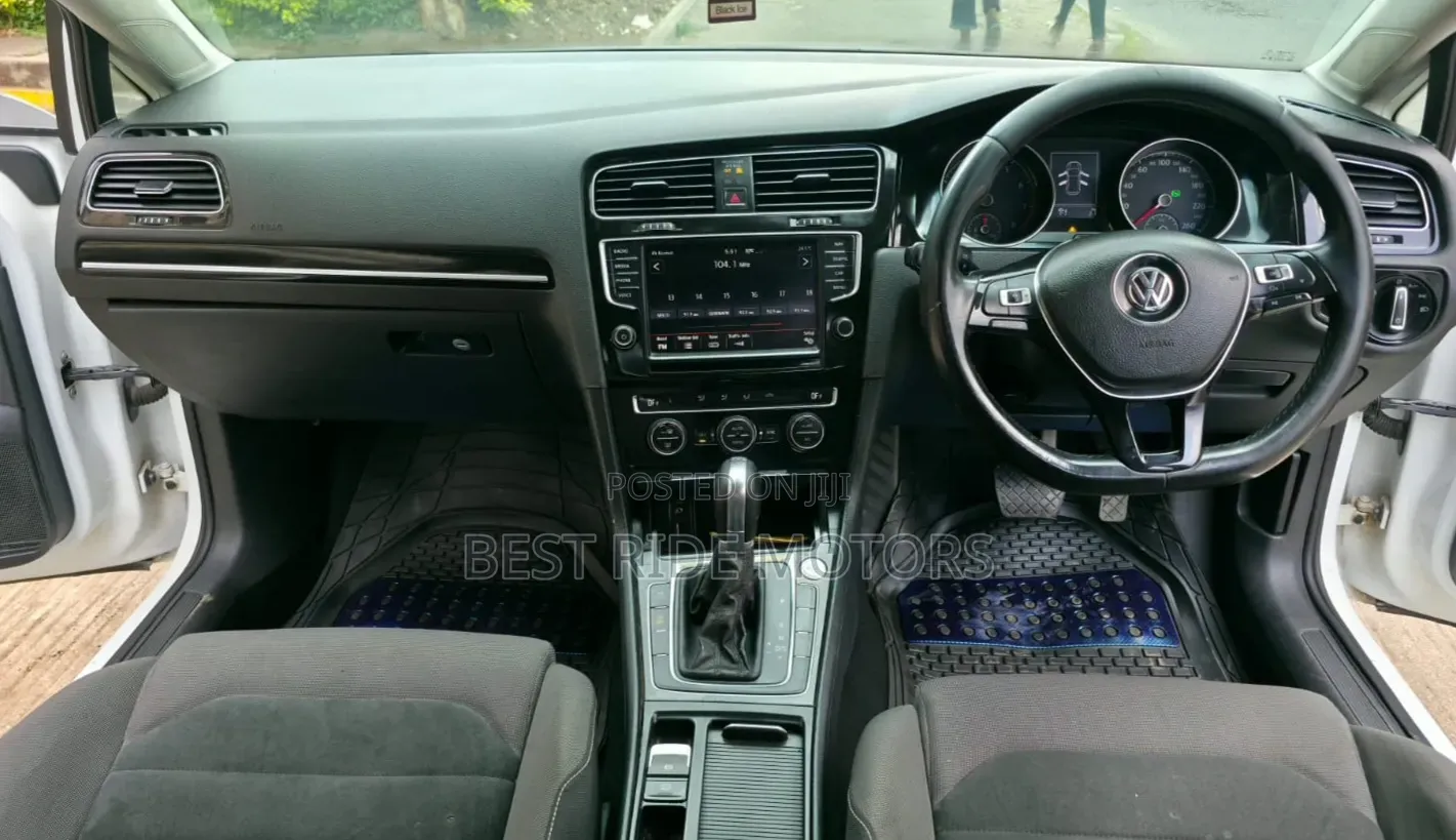 Volkswagen Golf 2015 White