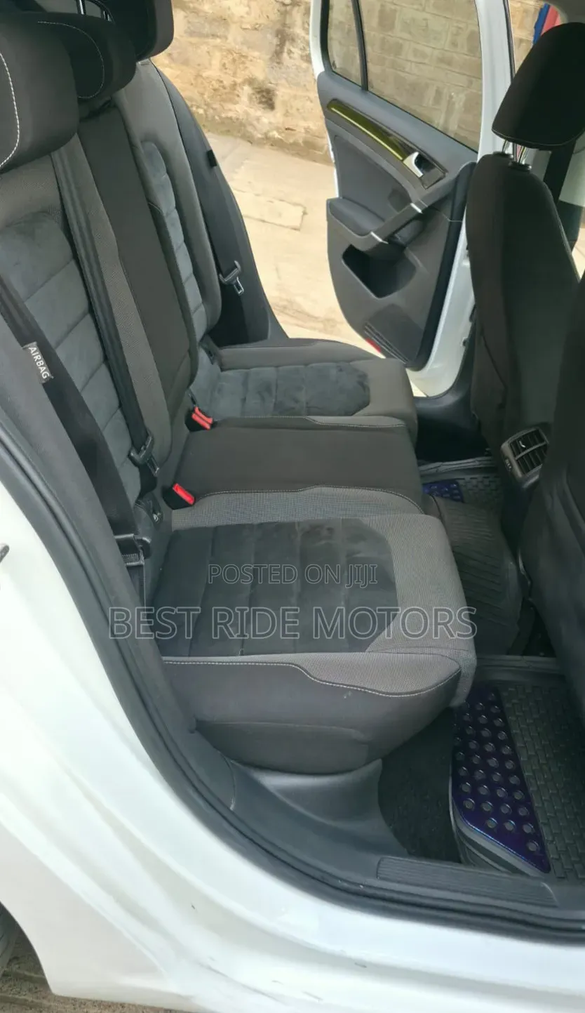 Volkswagen Golf 2015 White