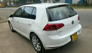 Volkswagen Golf 2015 White