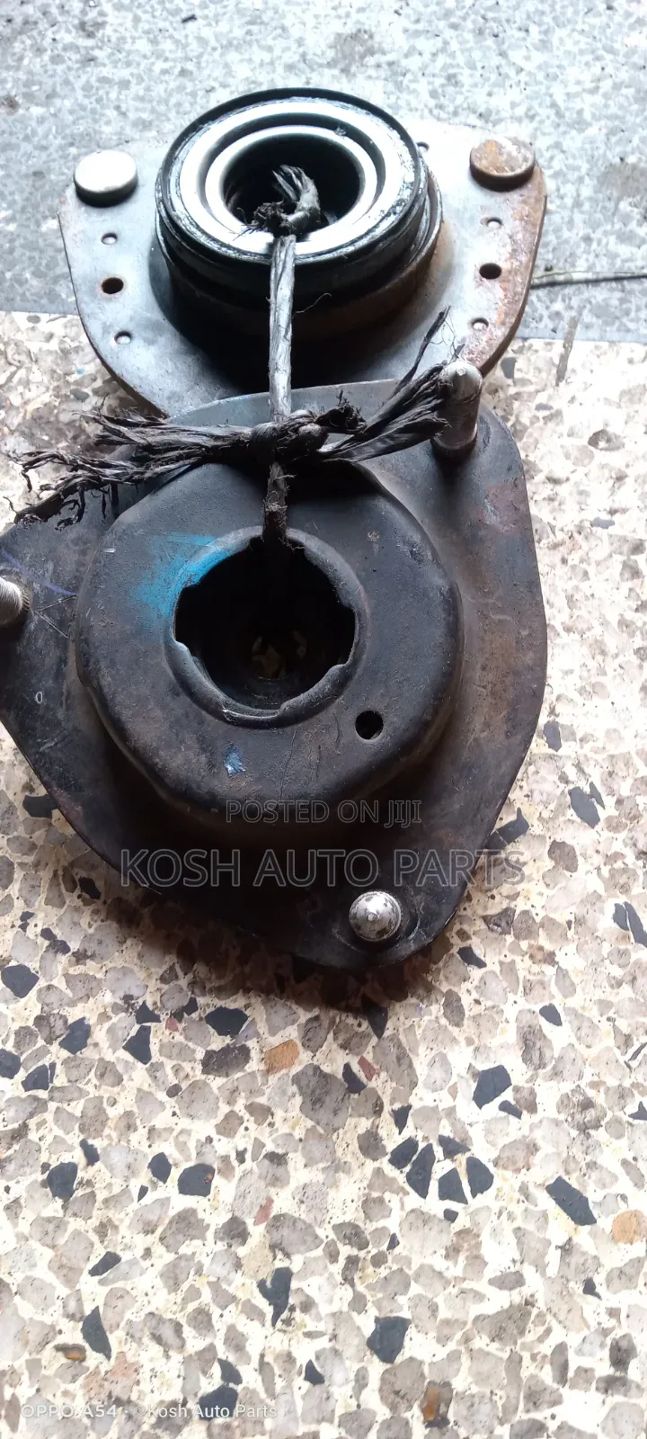 Shock Mounts Toyota Voxy/Noah Old Model