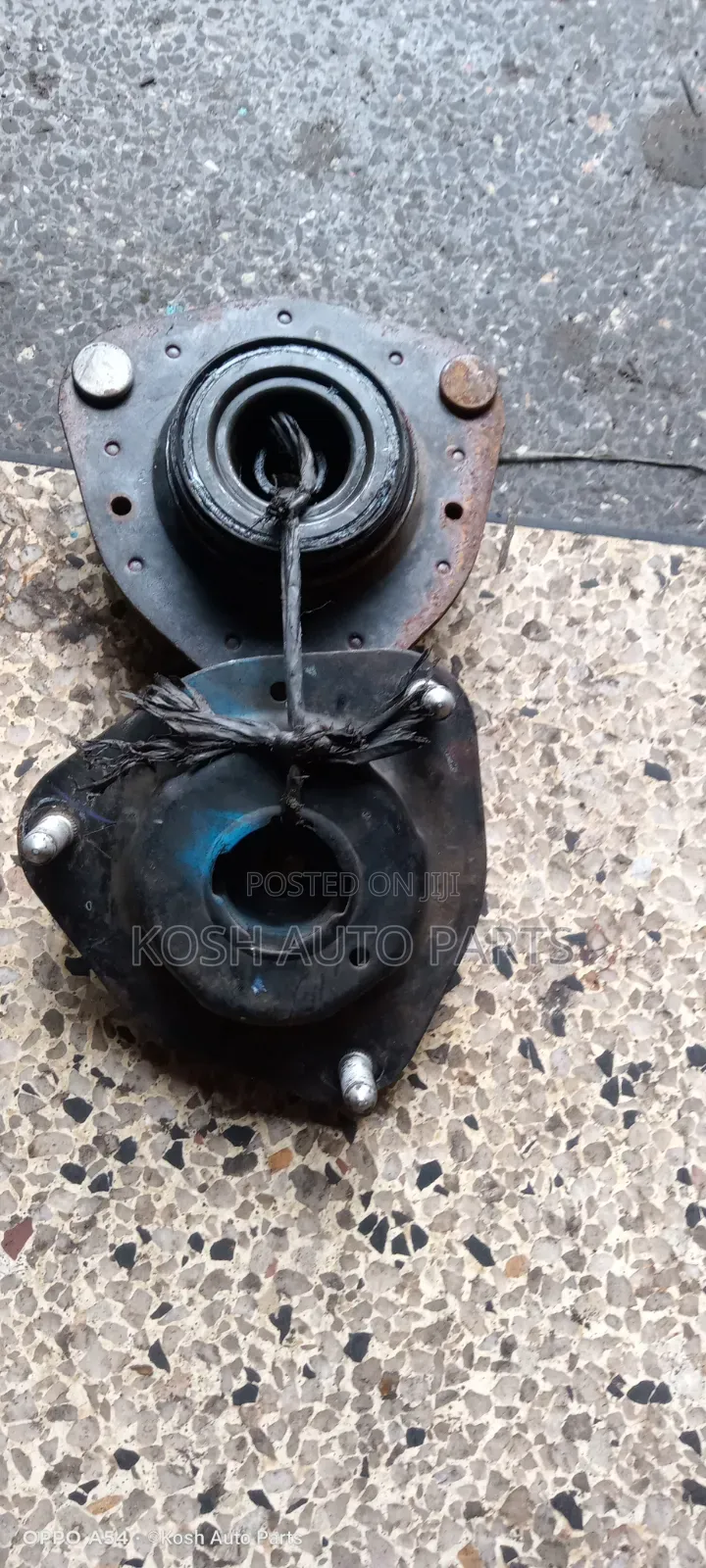 Shock Mounts Toyota Voxy/Noah Old Model