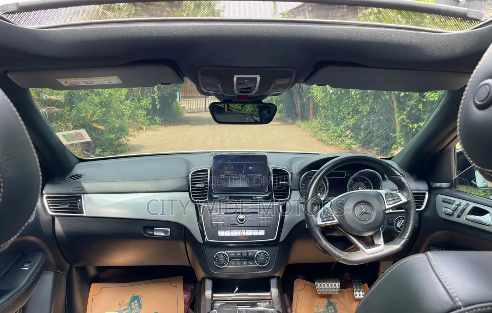 Mercedes-Benz GLE-Class 2019 White