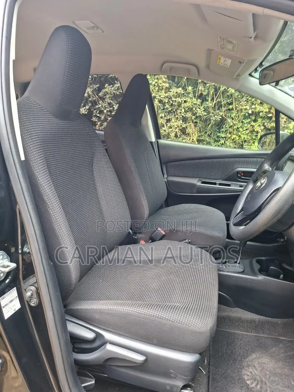 Toyota Vitz 1.0 FWD 5dr 2018 Black