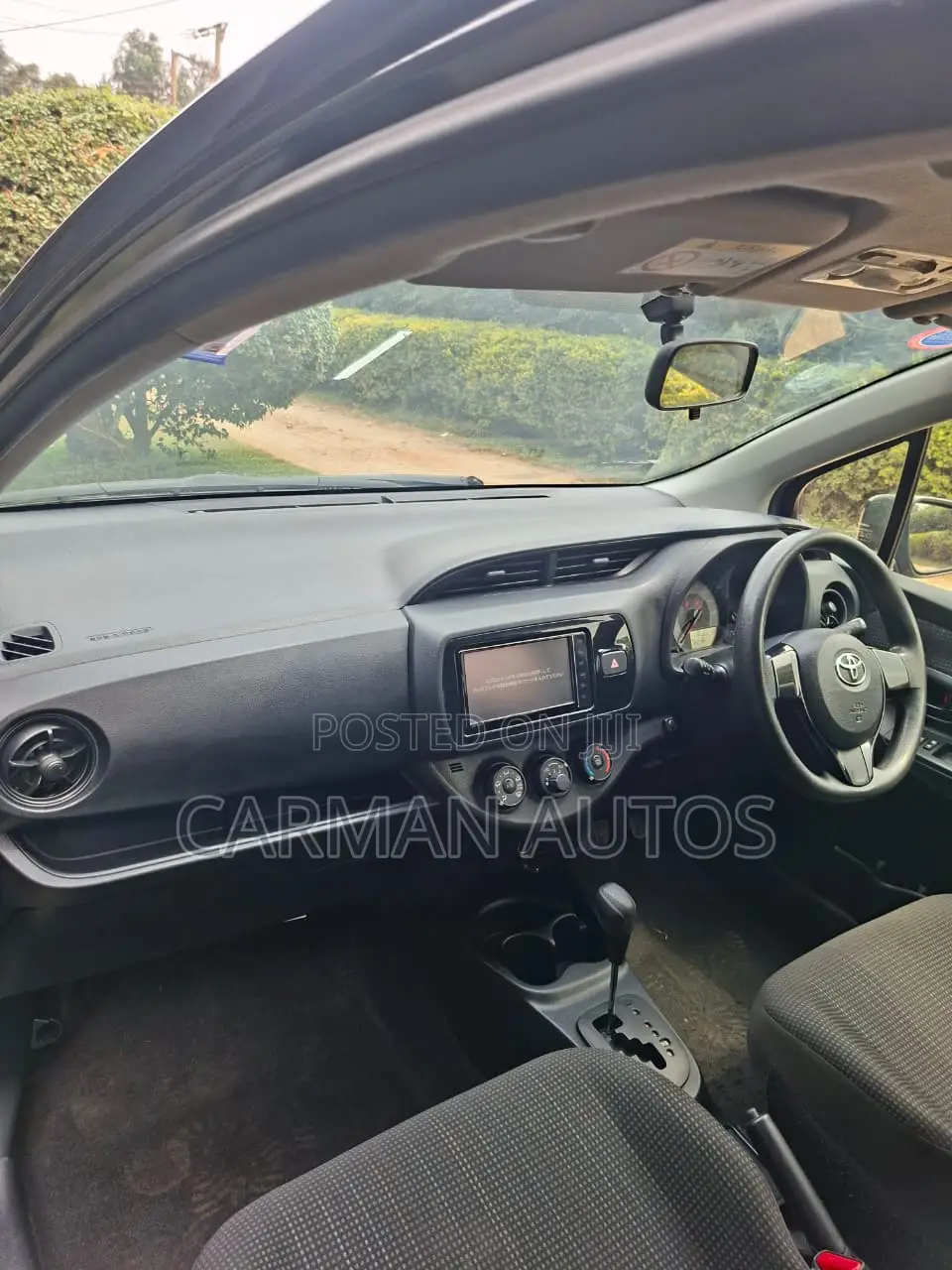 Toyota Vitz 1.0 FWD 5dr 2018 Black