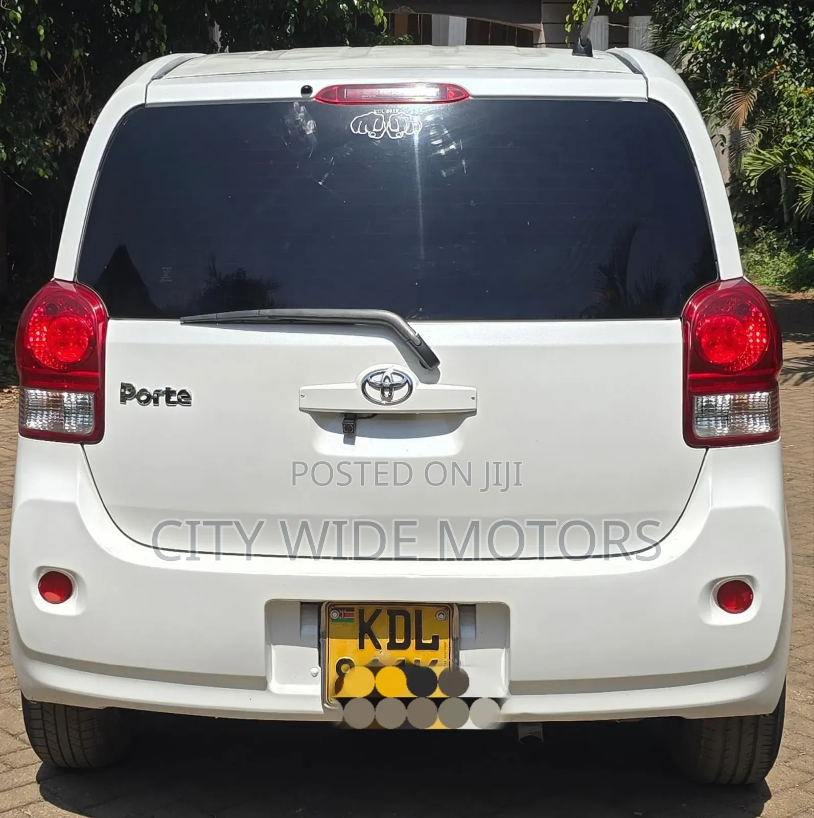 Toyota Porte 2015 White