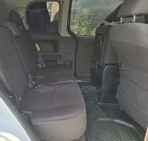 Toyota Porte 2015 White
