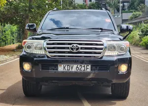Toyota Land Cruiser 2012