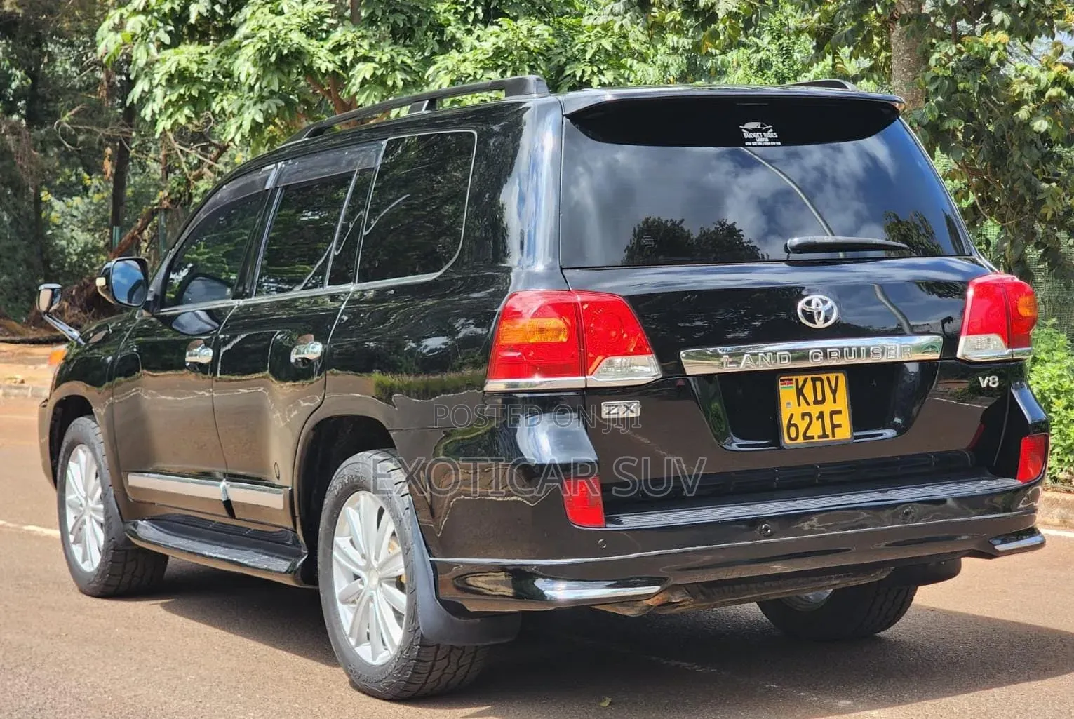 Toyota Land Cruiser 2012