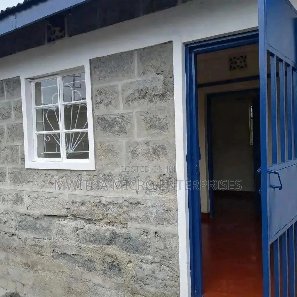1bdrm House in Race Course for rent