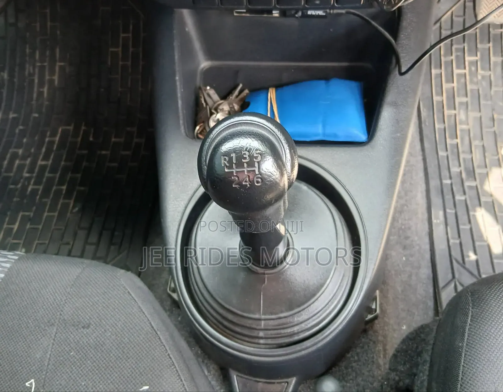 Toyota Hilux 2019 White