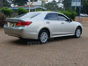 Toyota Crown 2016 Silver