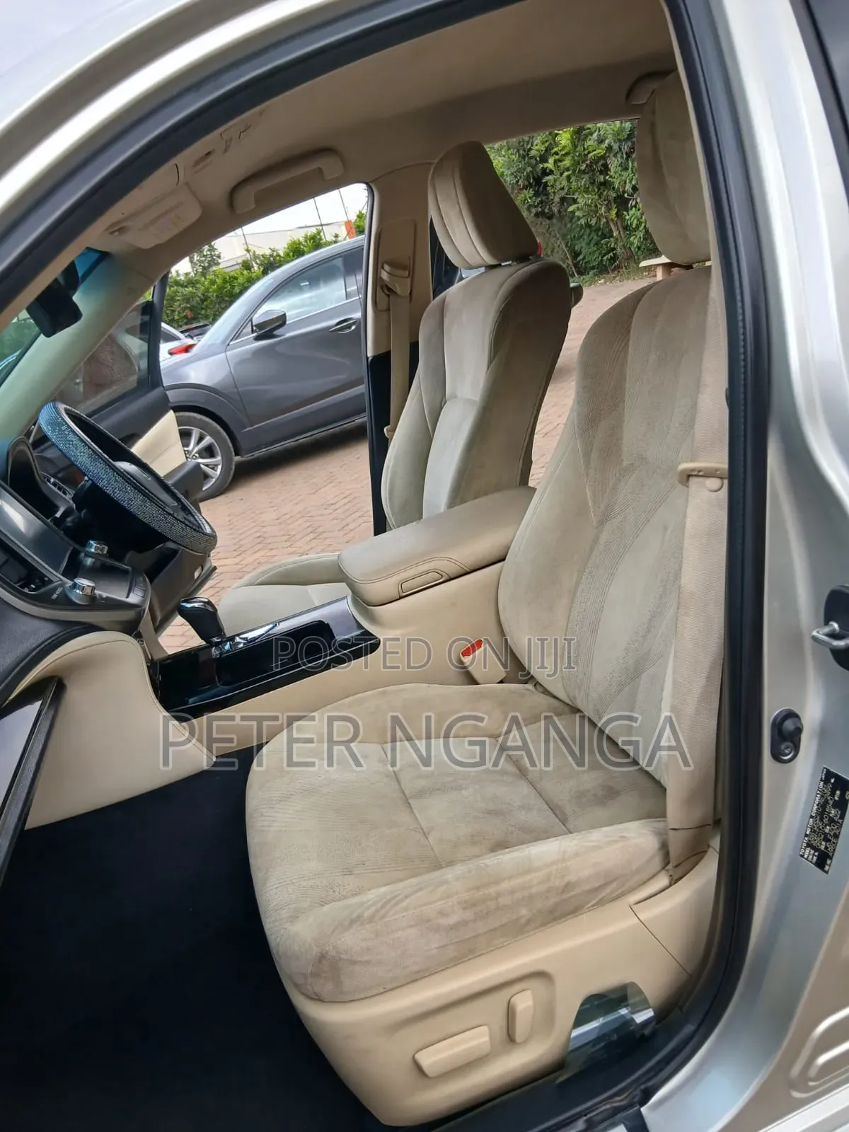 Toyota Crown 2016 Silver
