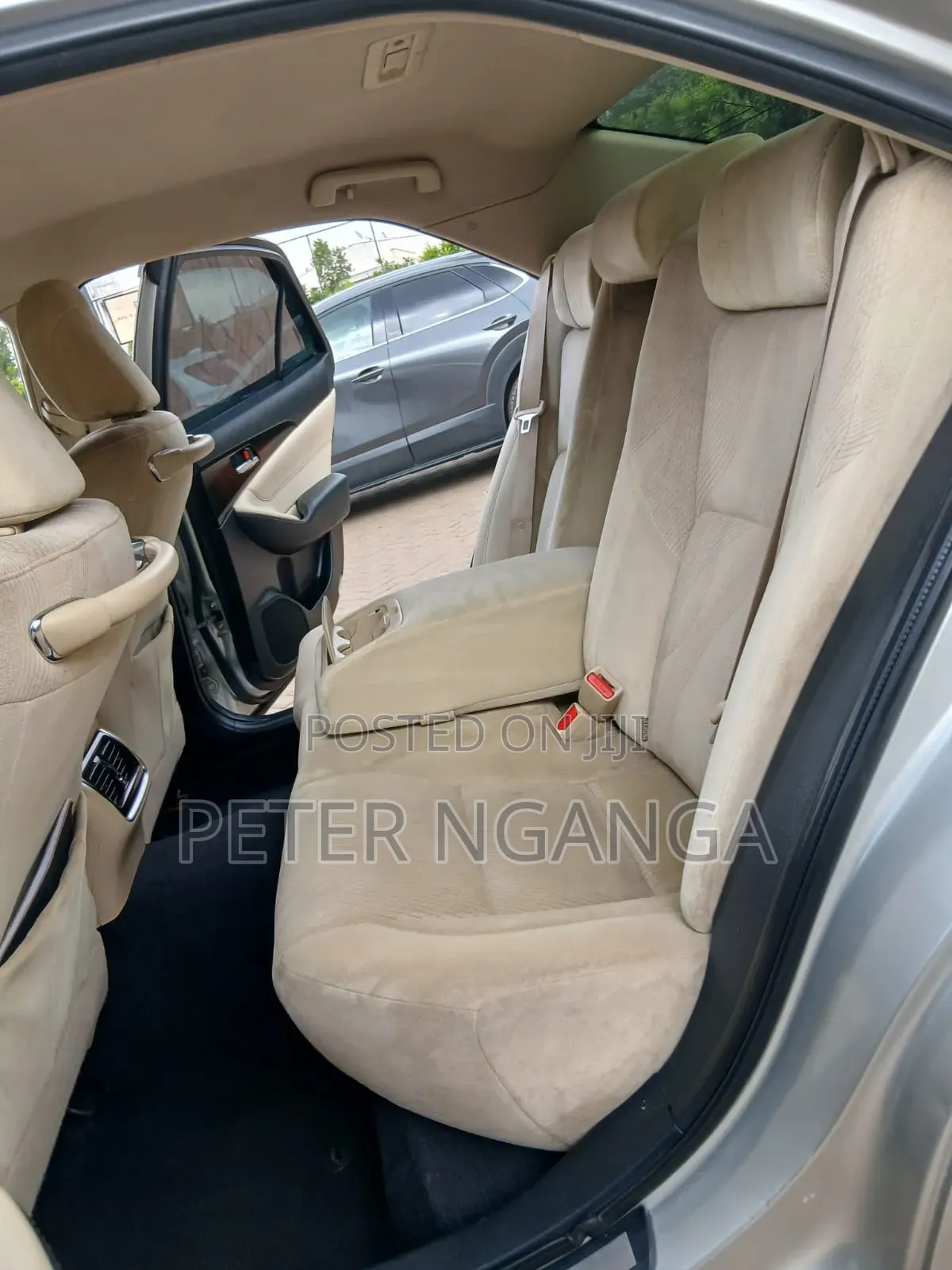 Toyota Crown 2016 Silver
