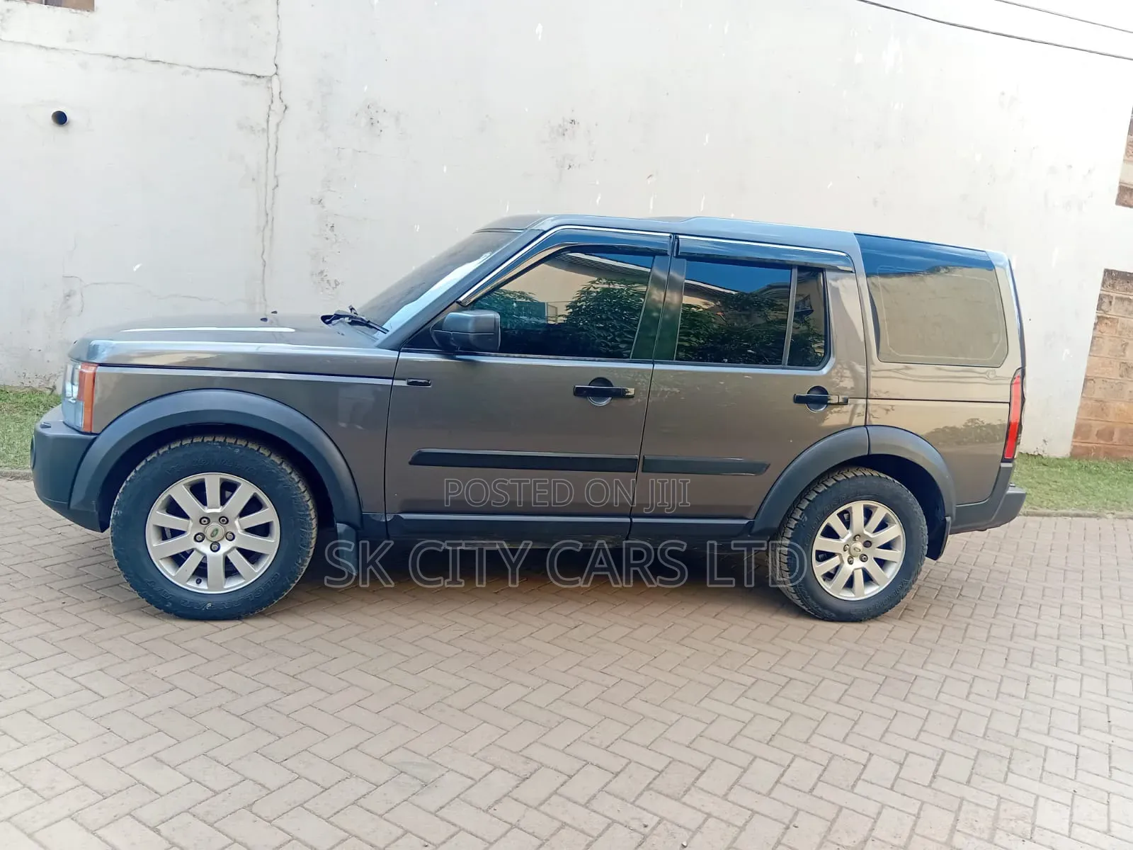 Land Rover Discovery 2005 Gray