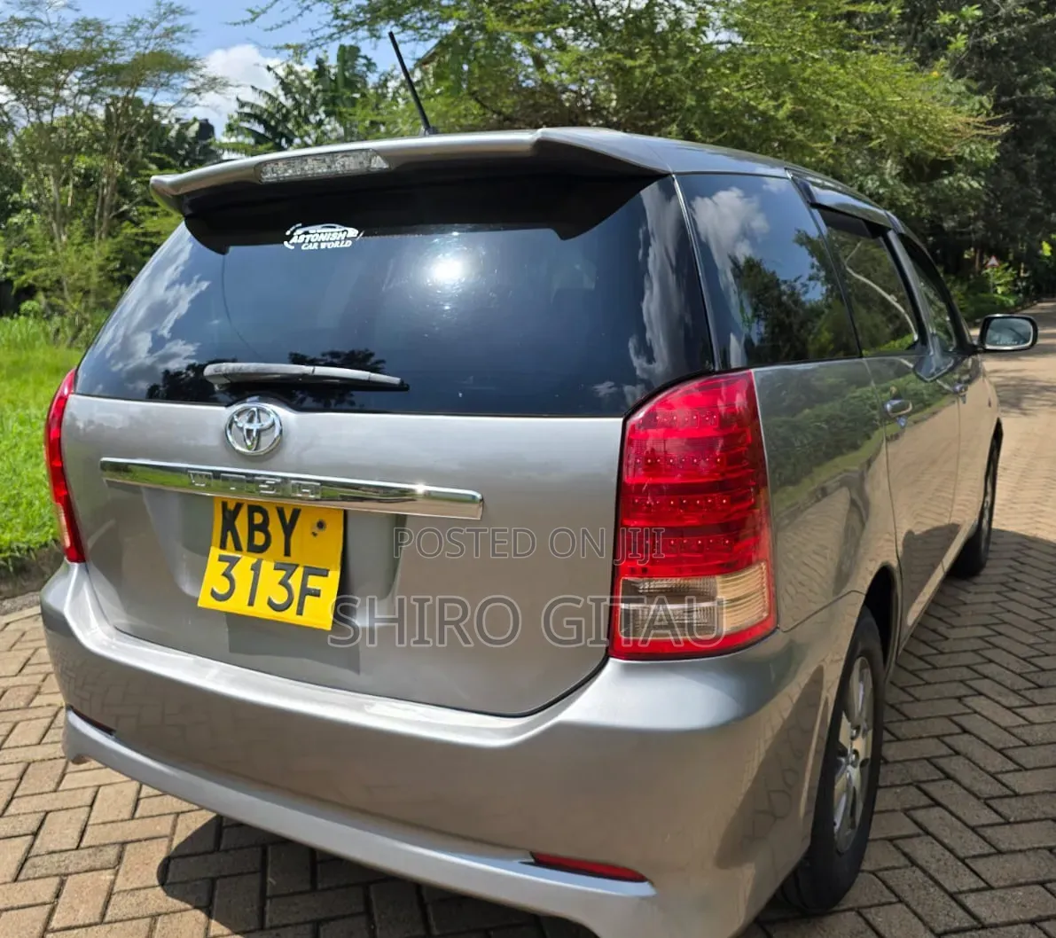 Toyota Wish 2004 Silver