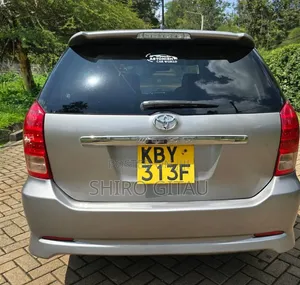 Toyota Wish 2004 Silver