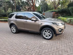 Land Rover Discovery Sport 2016 Gold