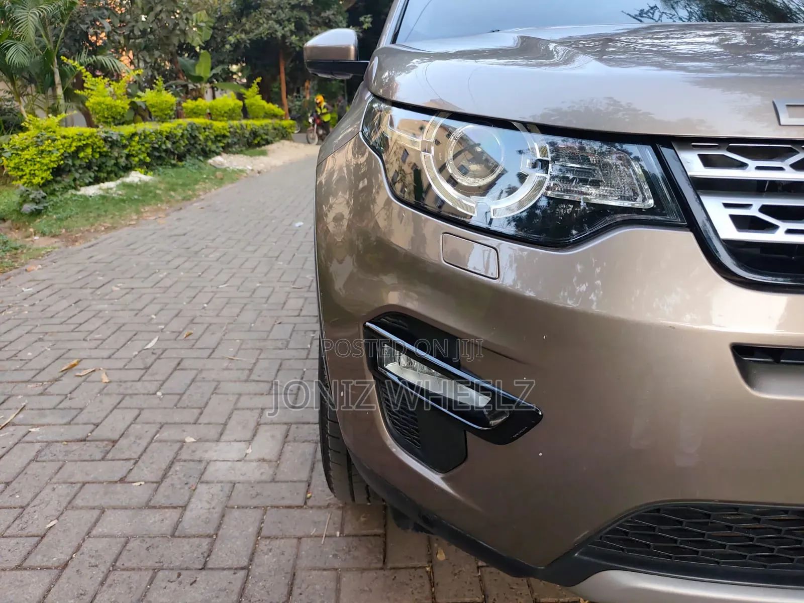 Land Rover Discovery Sport 2016 Gold