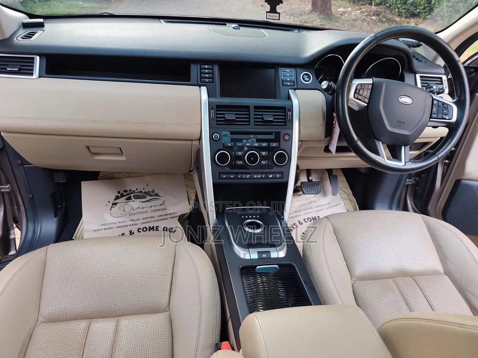 Land Rover Discovery Sport 2016 Gold