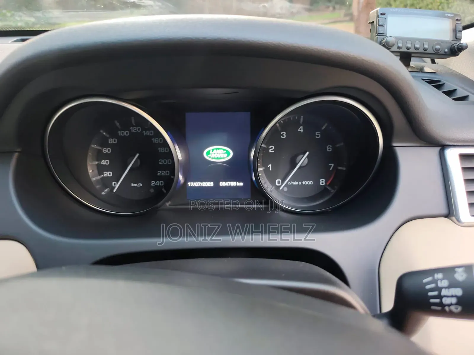 Land Rover Discovery Sport 2016 Gold