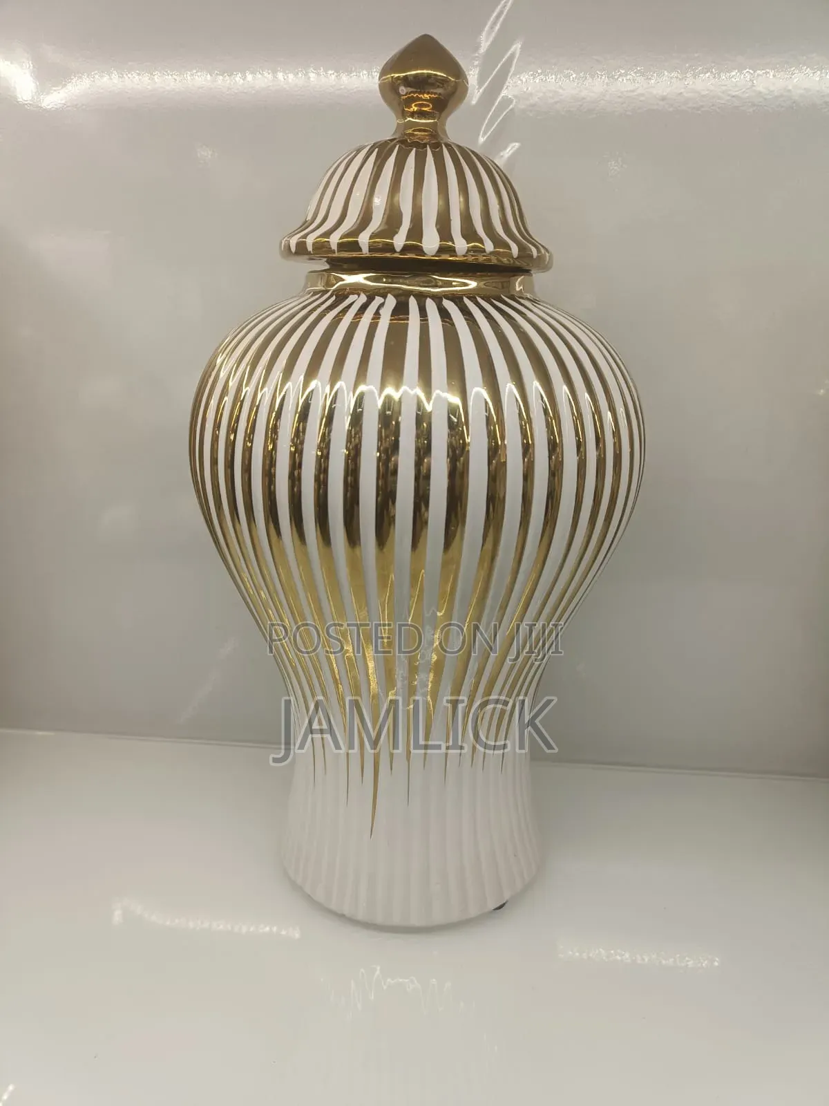 Decorative Ginger Vase –Cd