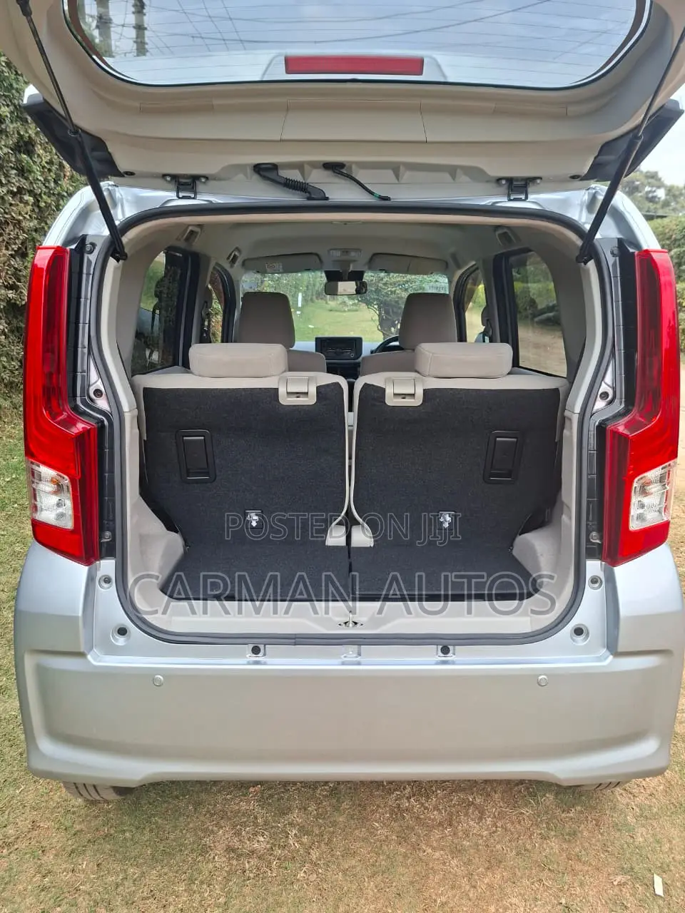 Daihatsu Move 2021 Silver