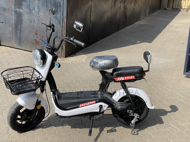 New Motorcycle 2025 White - thumbnail 2