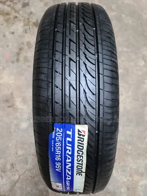205 /65 R16 Bridgestone Tyres 95V TURENZA GR-90