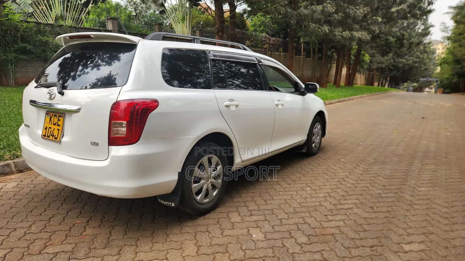 Toyota Corolla Fielder 2009 White