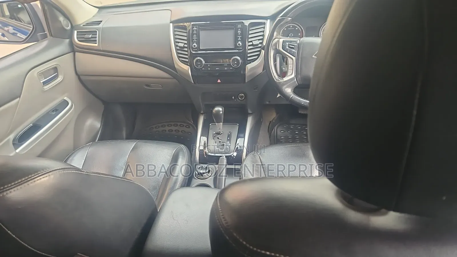Mitsubishi L200 2018 Blue