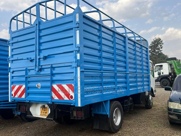 Isuzu NMR Cover Body 2022 White - thumbnail 5