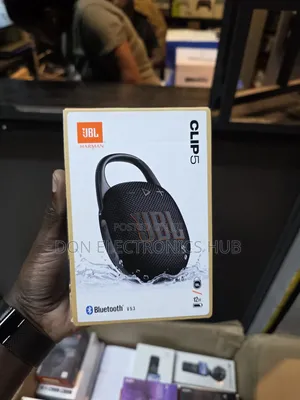JBL Clip 5 Bluetooth Speaker Original 12hrs Play Time